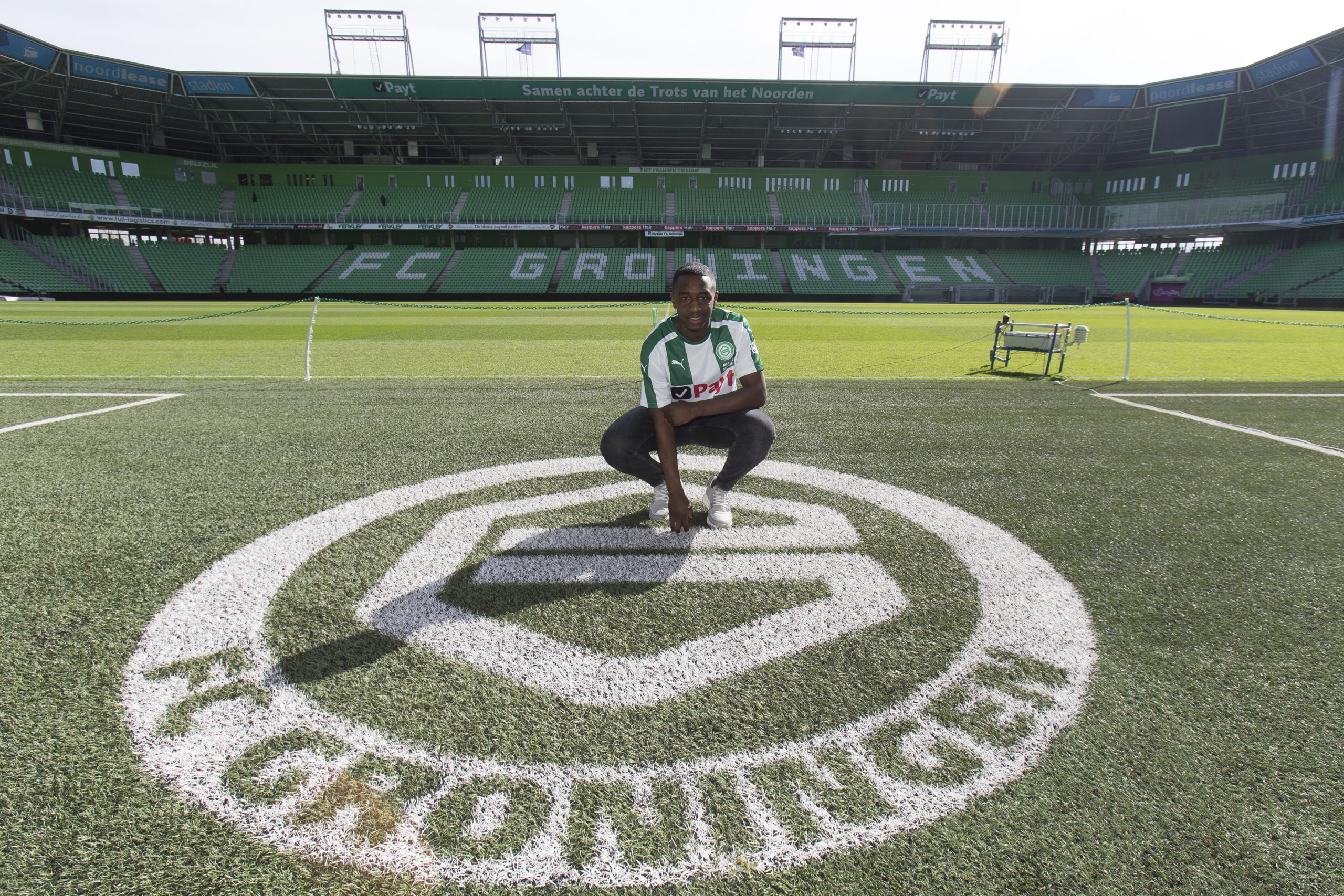 Gehurkt in stadion