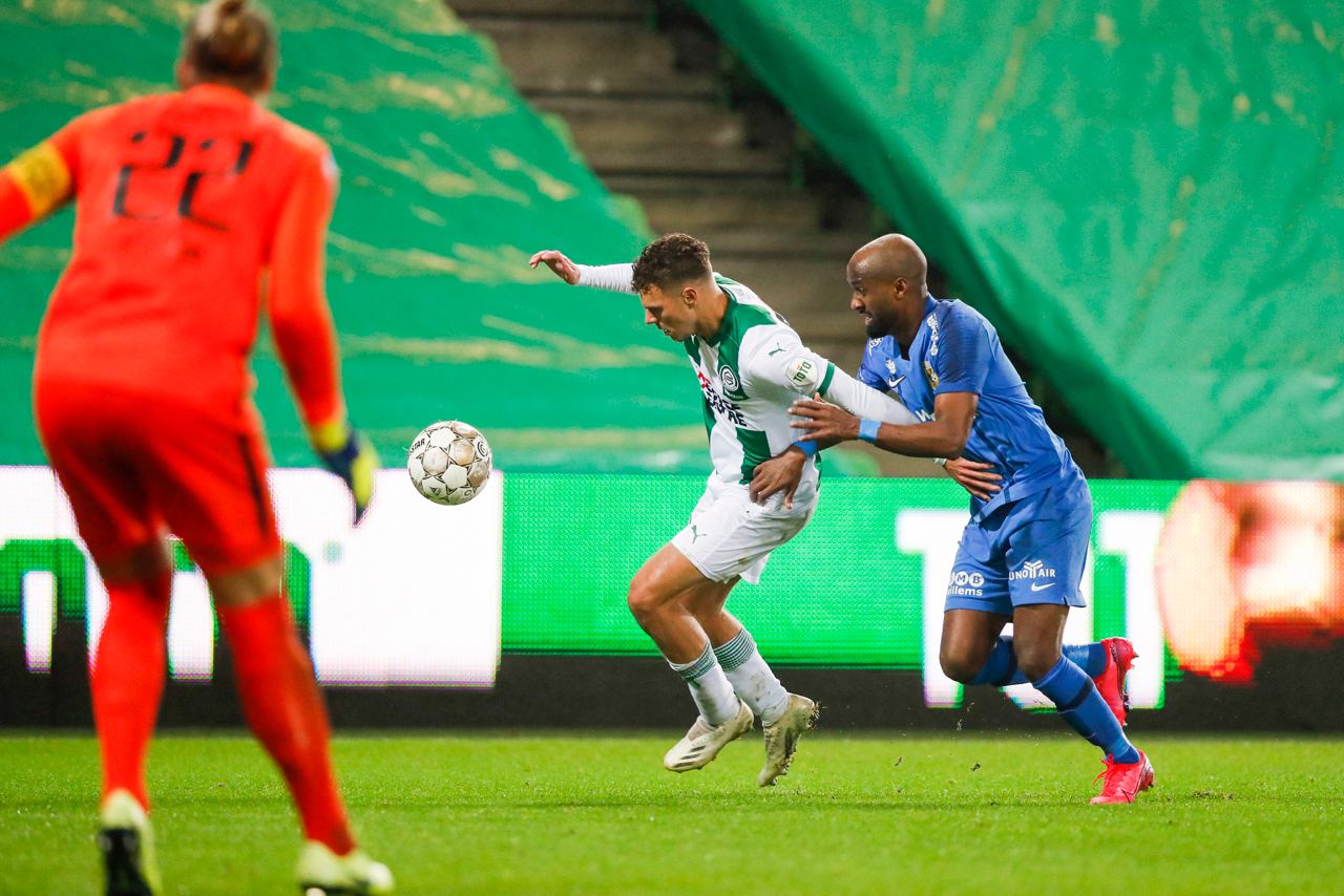 photo5892997882812937626