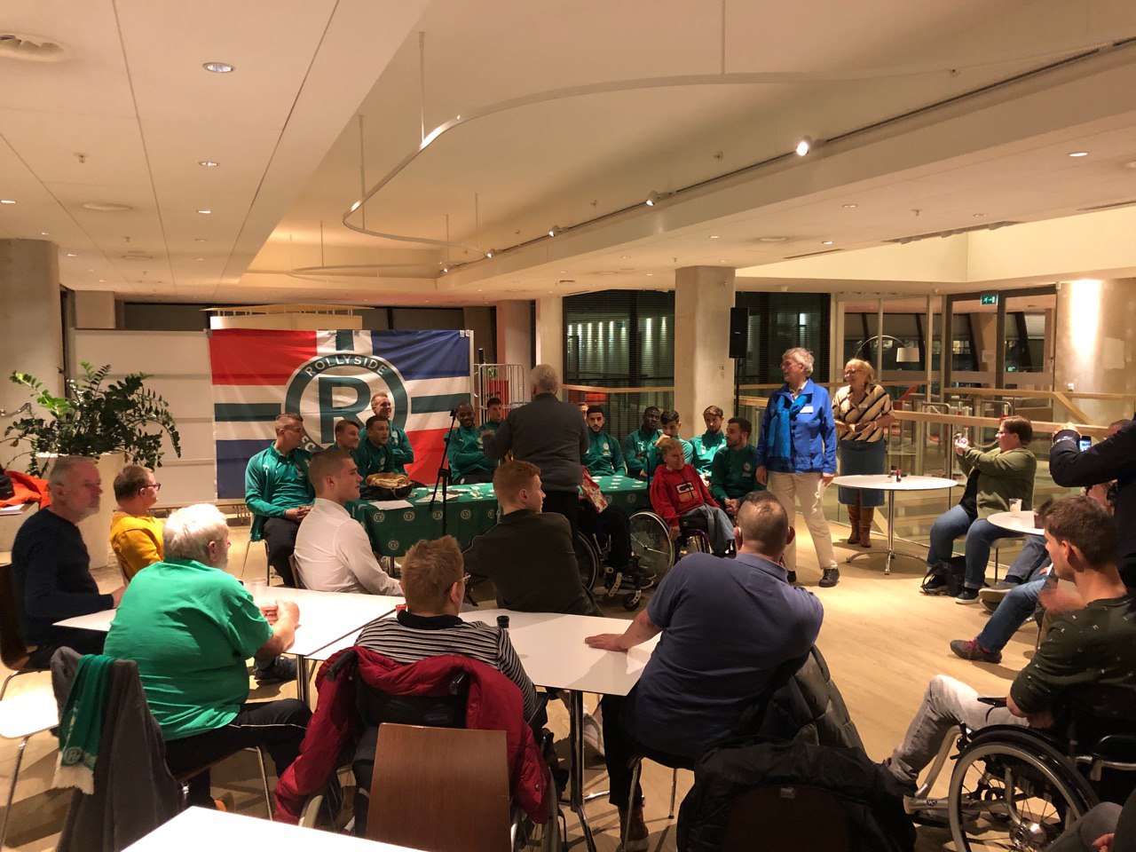 photo5911280175612539238