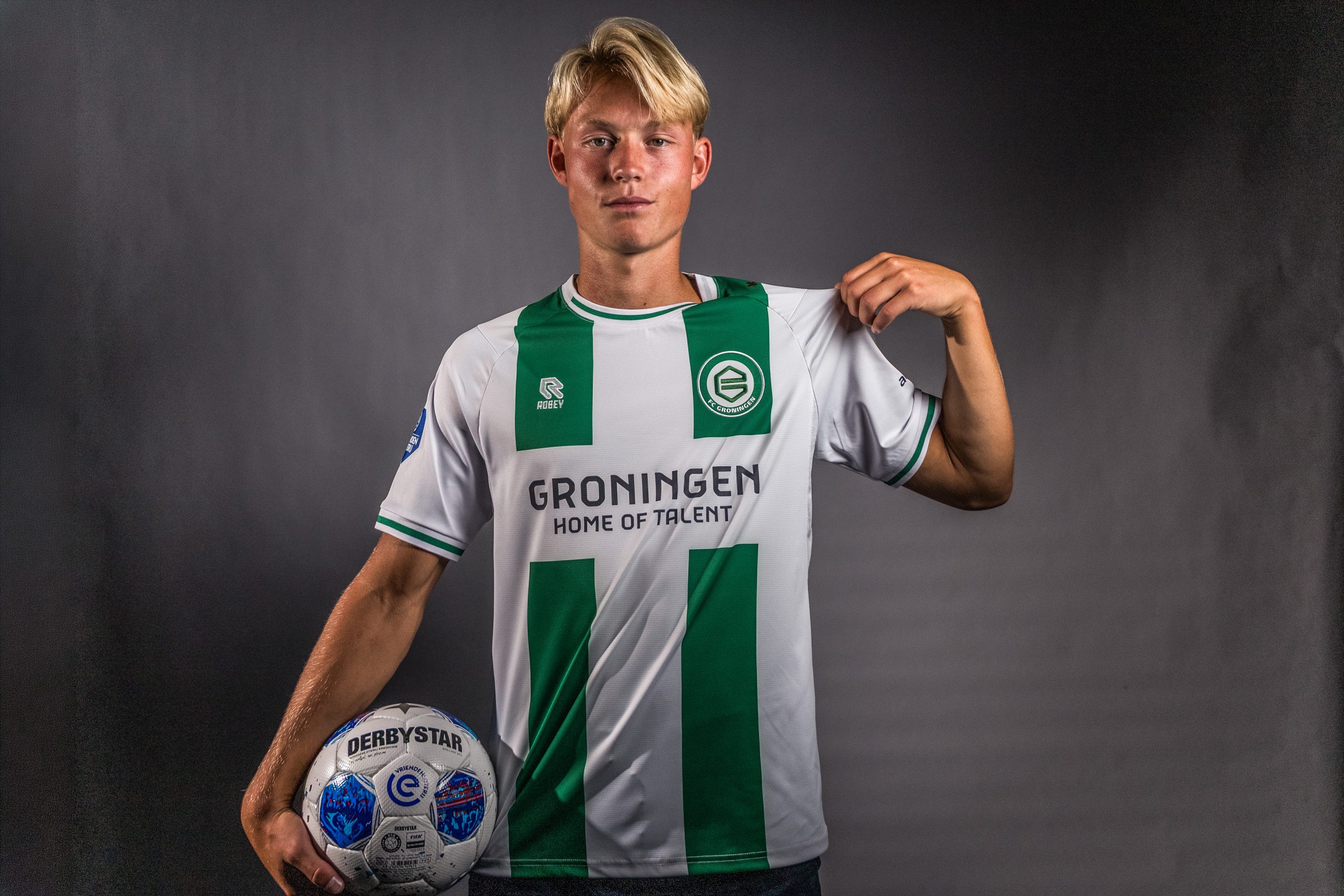 FC Groningen legt Zweeds talent Nordin vast