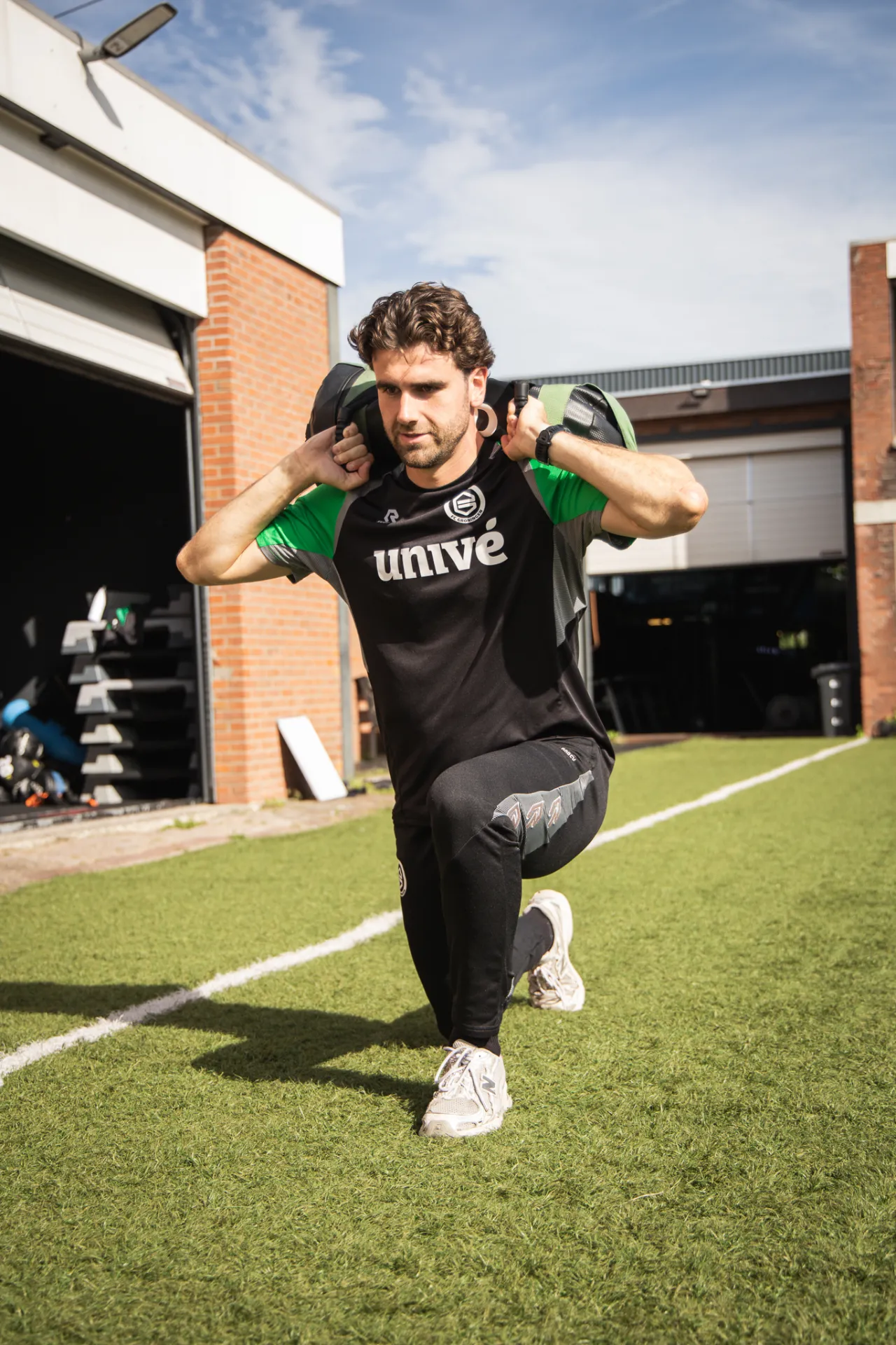 Deelnemers aan een vitaliteitsactiviteit van FC Groningen in Euroborg
